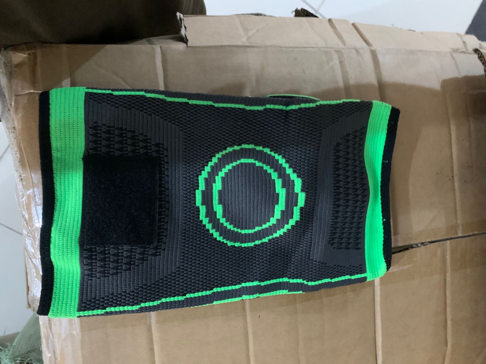 3D Knee Spotted Compression Sleeve – Support & Pain Relief